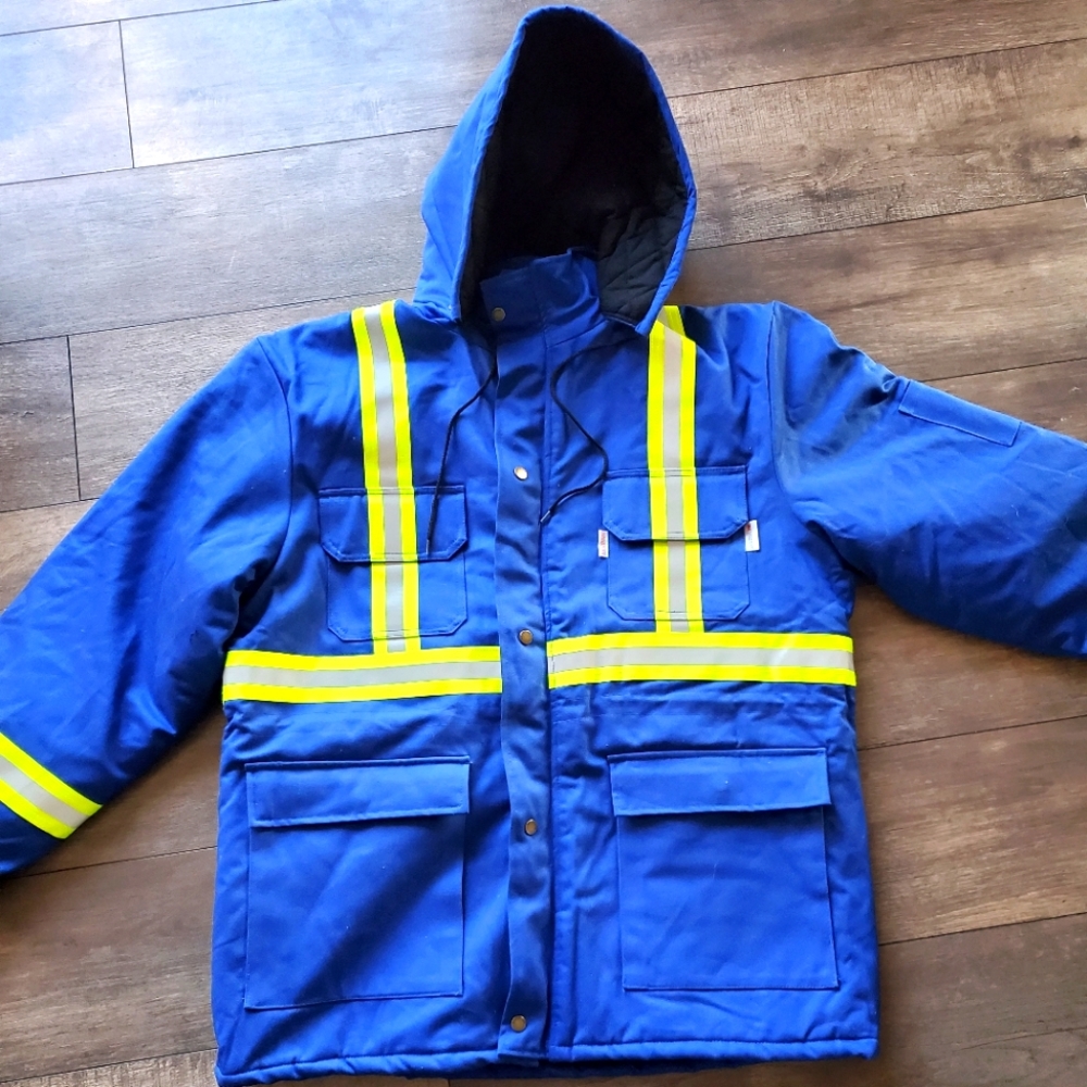 3M Thinsulate insulation construction jacket